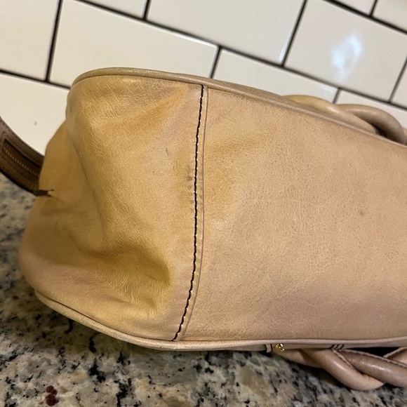 Guess collection Tan crossbody hand Bag - Picture 5 of 10